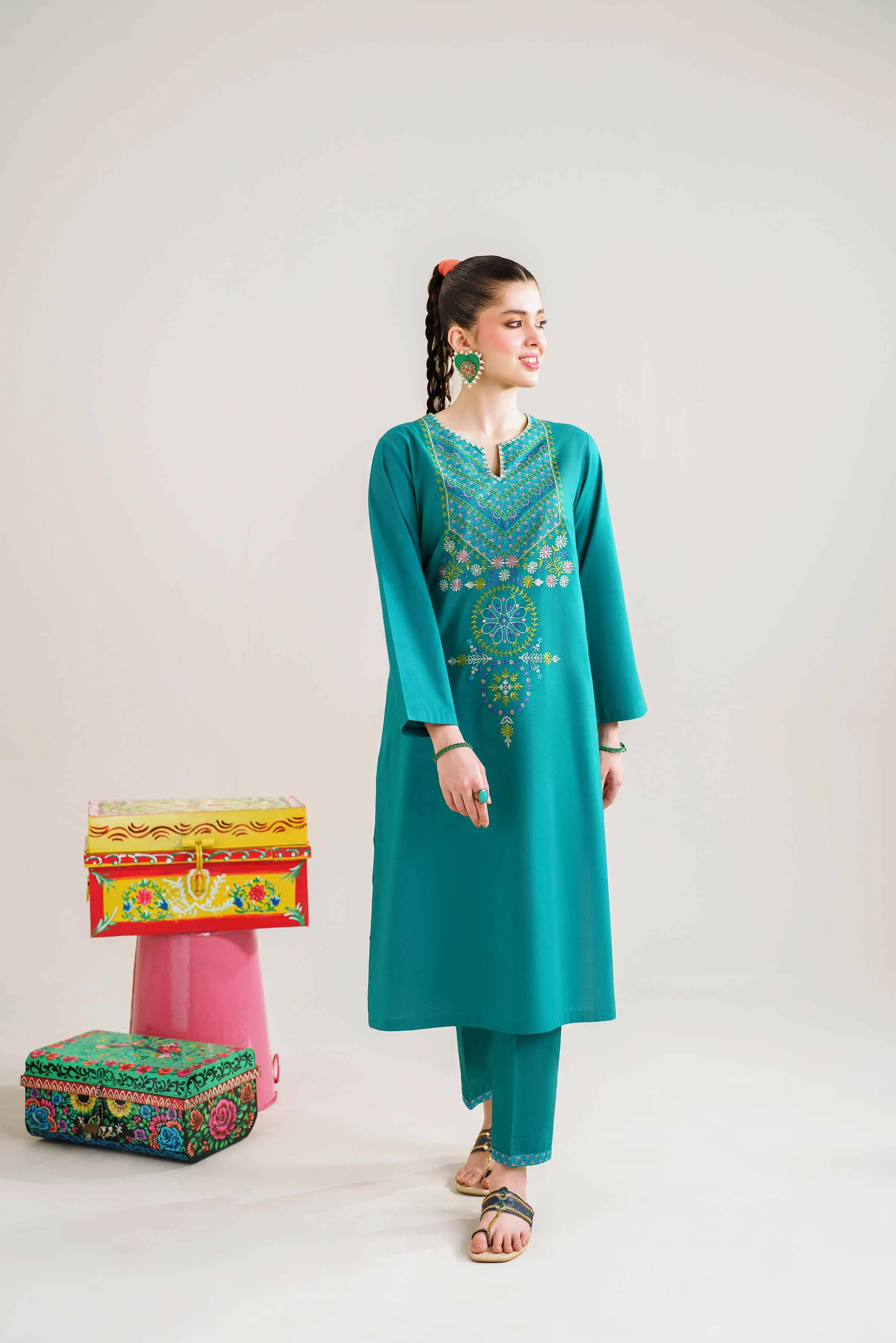 2 Piece - Embroidered Suit - PE24-118