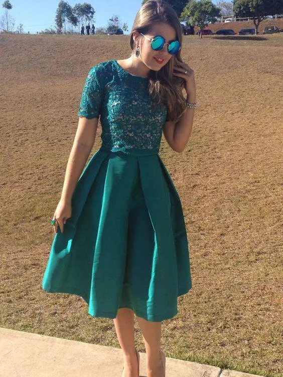 A Line Homecoming Dress Scoop Knee-length Hunter Green Lace Short Prom Dress JS928