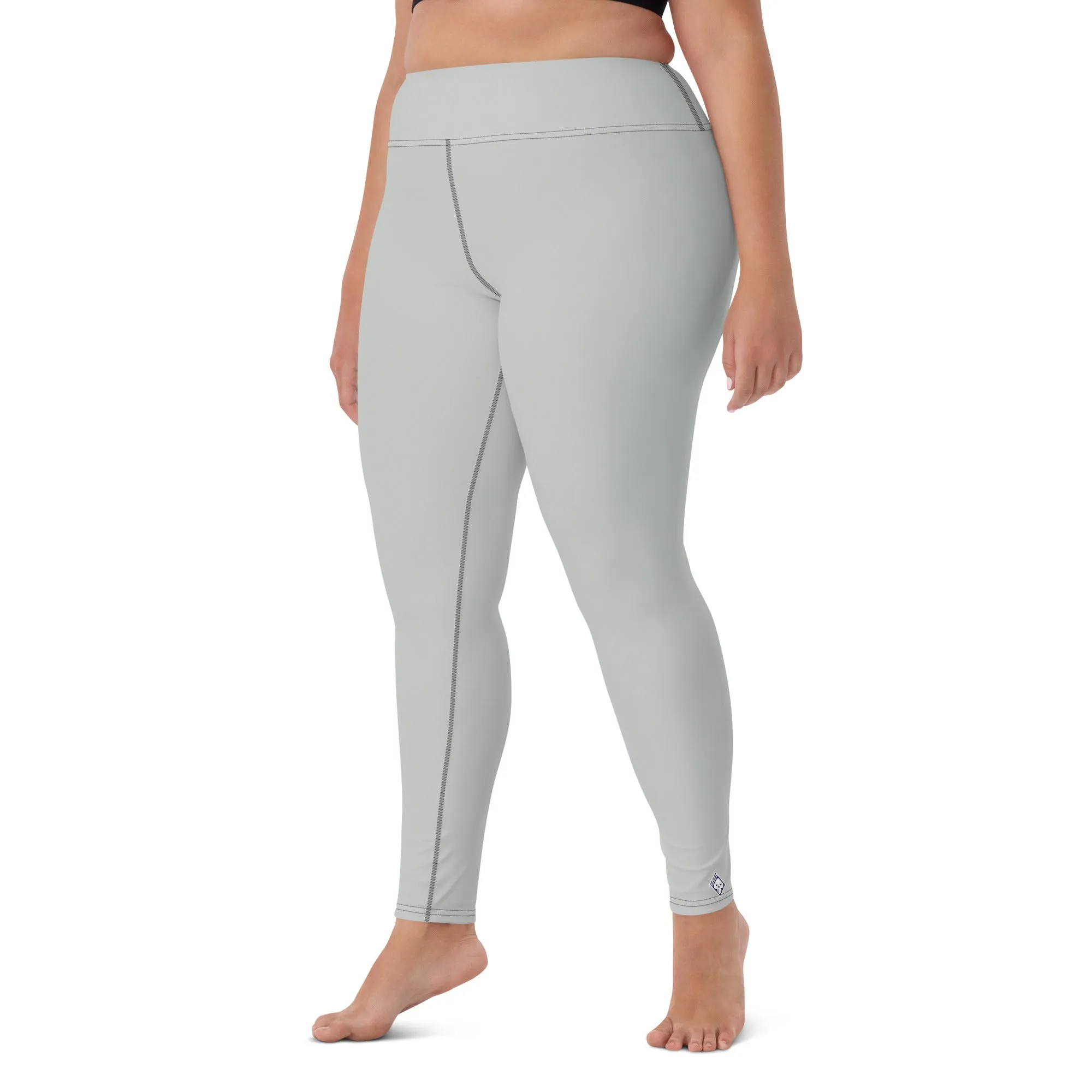 Active Chic: Women's Solid Color Yoga Pants Leggings - Smoke