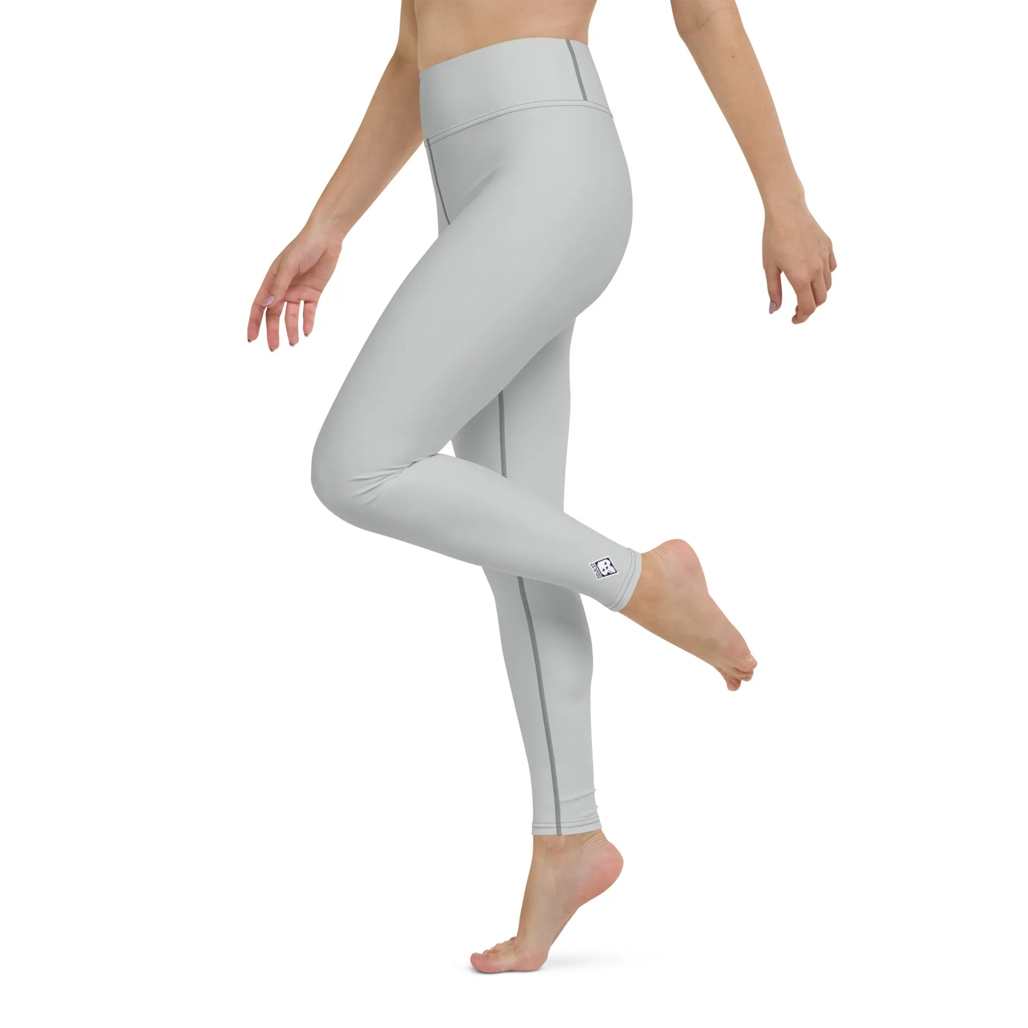 Active Chic: Women's Solid Color Yoga Pants Leggings - Smoke