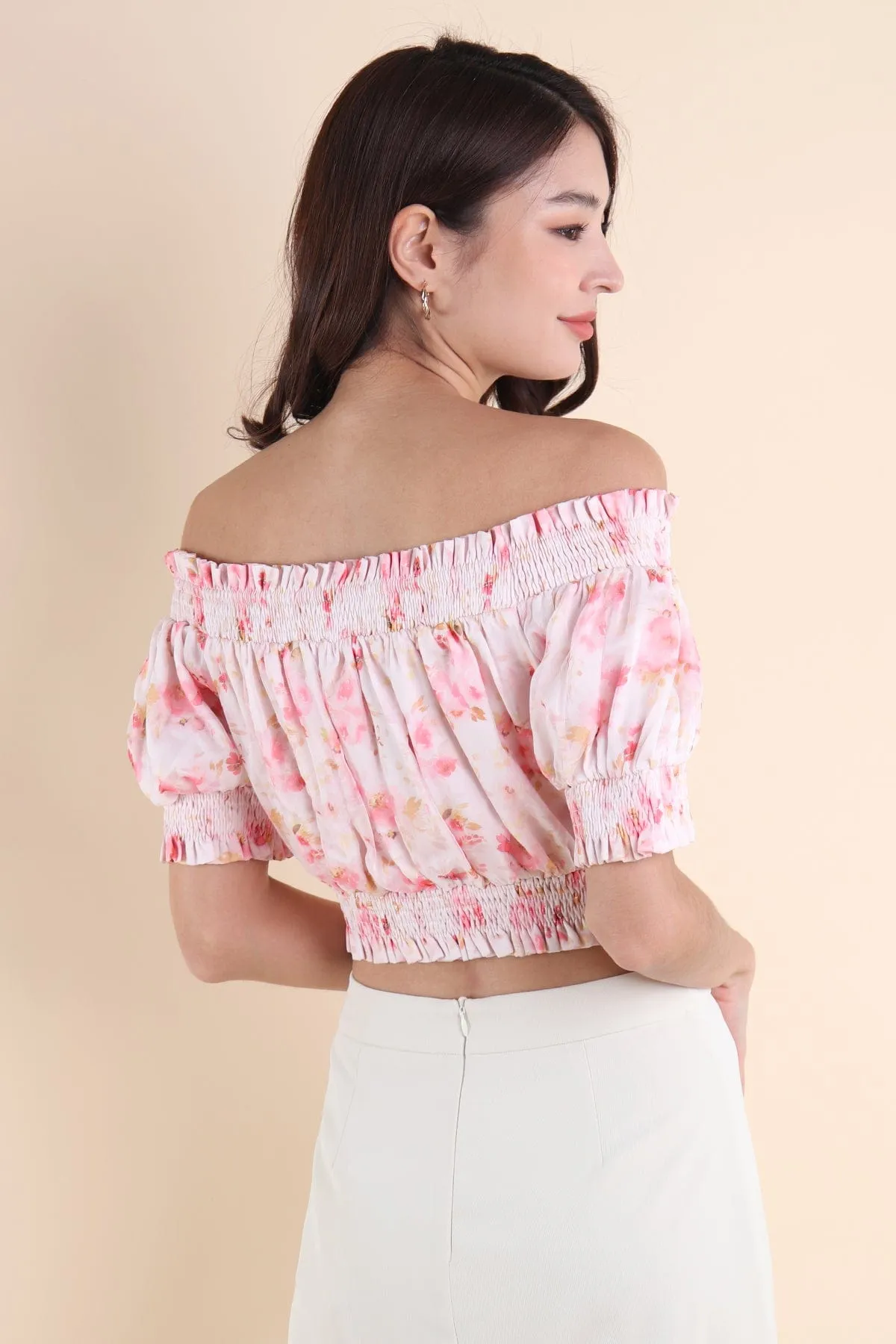 BLOOM FLORAL OFFSIE TOP IN RED